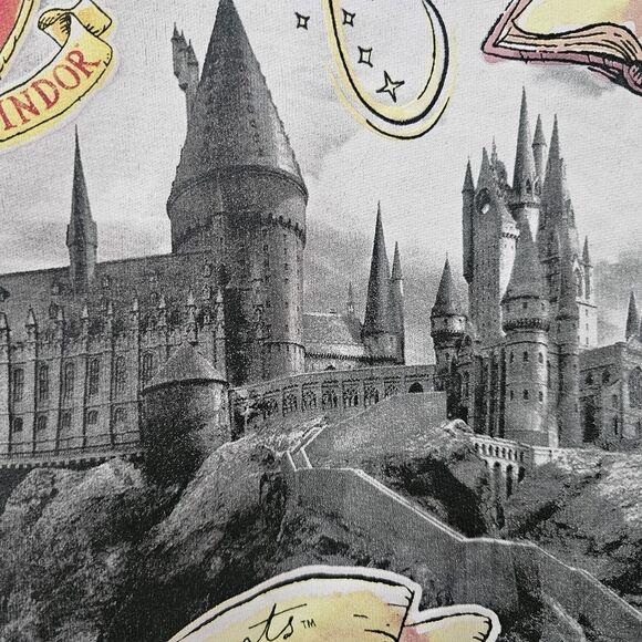 Wizarding World of Harry Potter Junior's Sz XXL Sweatshirt Gryffindor Castle - Picture 8 of 15
